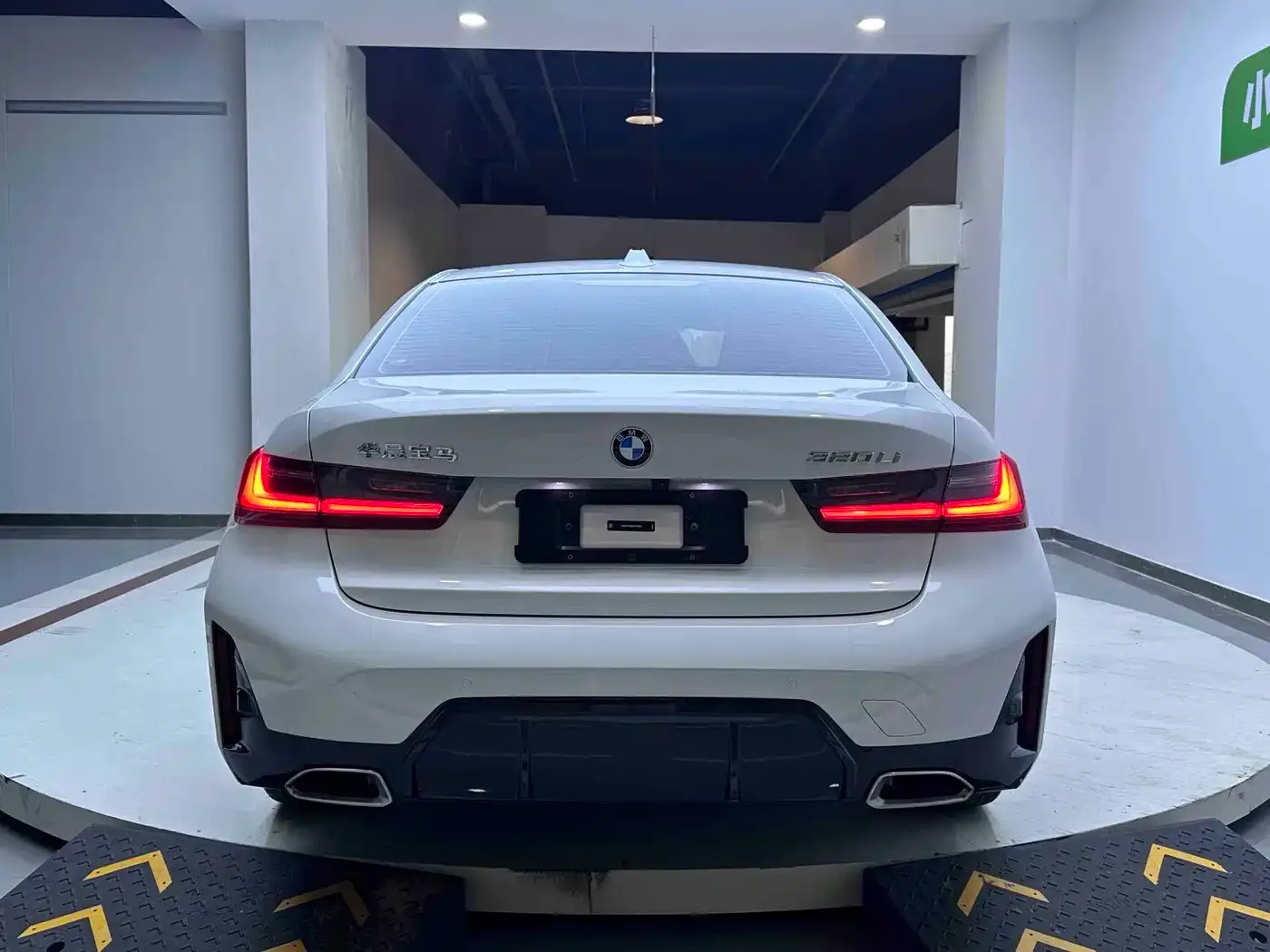 BMW BMW 3 Series 2023 320Li M Sport Package — Фото автомобиля 5