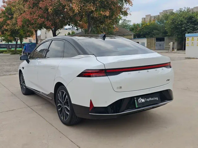 Xpeng P5 — Фото автомобиля 7