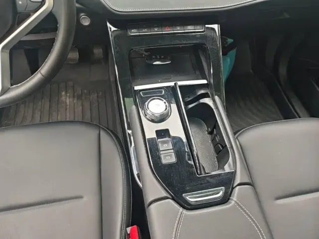 Haval H6 — Фото автомобиля 13