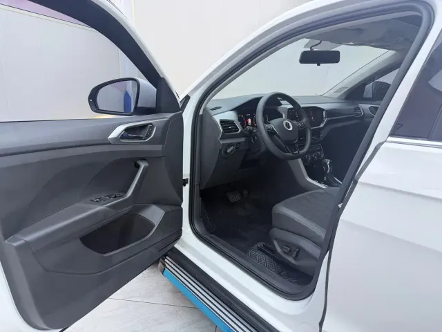 Volkswagen T-Cross — Фото автомобиля 7