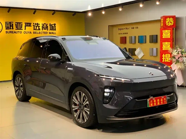 Nio ES8 — Фото автомобиля 3