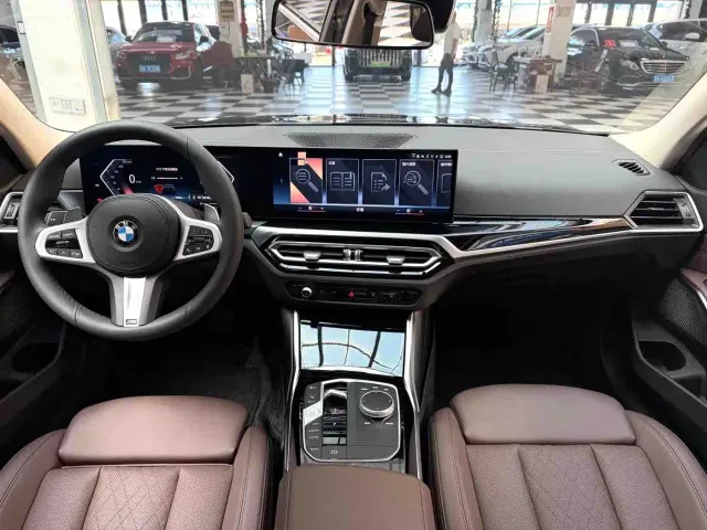 BMW 3 Series — Фото автомобиля 10