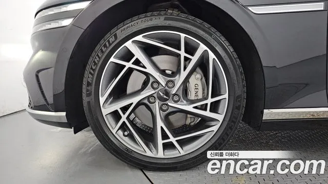 Genesis G90 RS4 — Фото автомобиля 5
