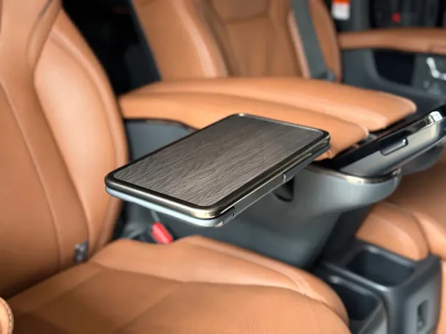 Toyota Alphard — Фото автомобиля 20