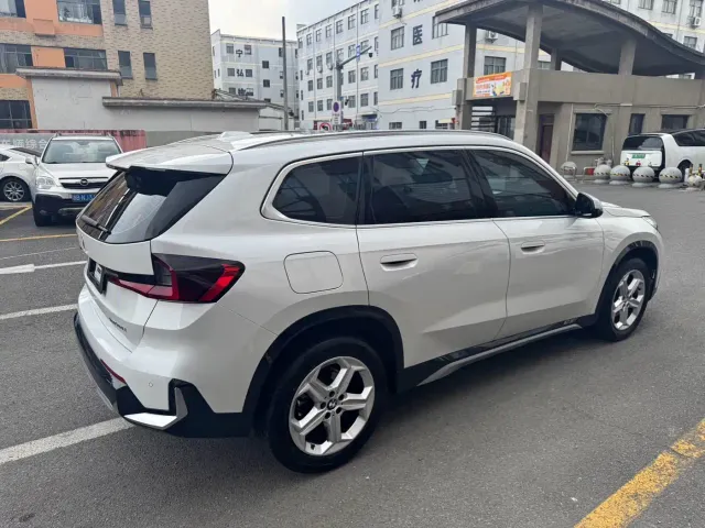 BMW X1 — Фото автомобиля 14