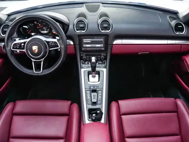 Porsche 718 — Фото автомобиля 4