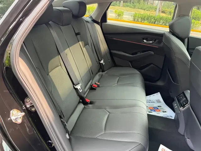 Honda Accord — Фото автомобиля 24