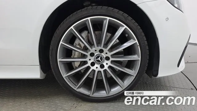 Mercedes-Benz E-Class W213 — Фото автомобиля 21