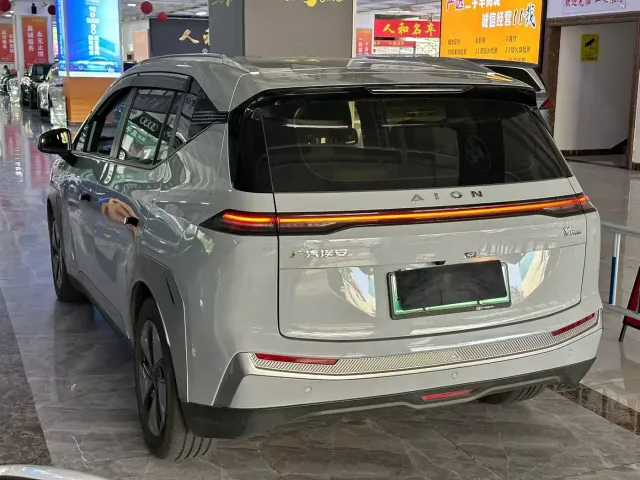 GAC Aion Y — Фото автомобиля 9