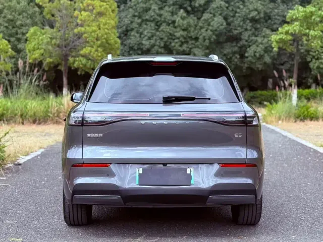 Geely Galaxy E5 — Фото автомобиля 5