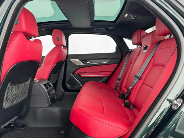 Jaguar XFL — Фото автомобиля 10
