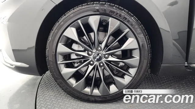Kia K8 2.5 Бензин 2WD — Фото автомобиля 4