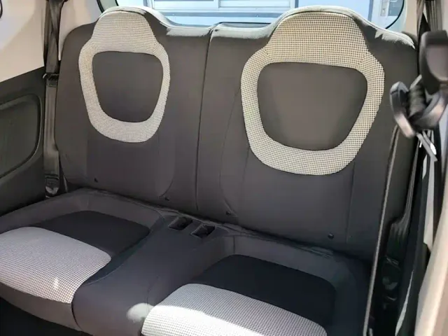 Wuling Hongguang Mini EV — Фото автомобиля 16