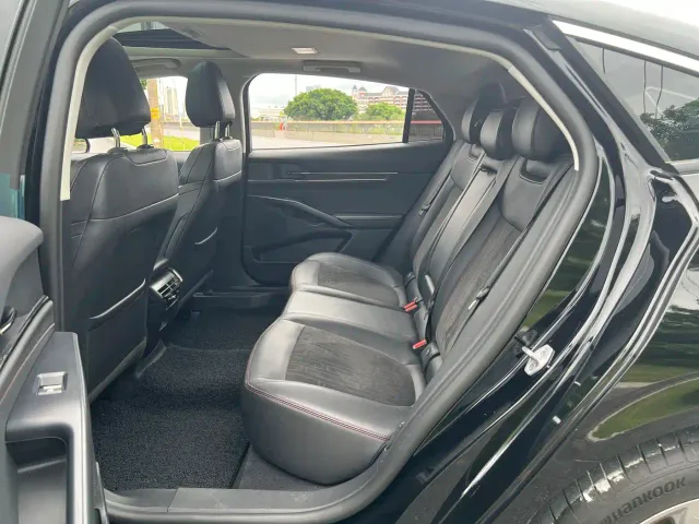 Ford Mondeo — Фото автомобиля 8