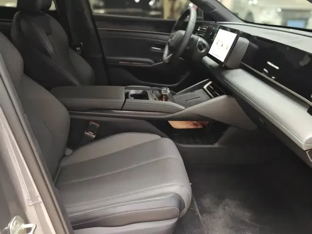 BYD Qin L — Фото автомобиля 16