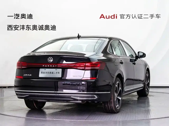 Volkswagen Passat — Фото автомобиля 5