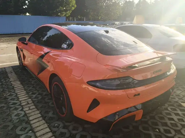 Xiaomi SU7 — Фото автомобиля 4