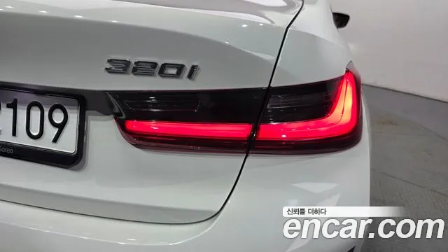 BMW 3-Series 3 серия (G20) 320i M Sport — Фото автомобиля 19