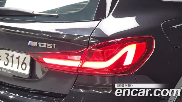 BMW 1 Series F40 — Фото автомобиля 23