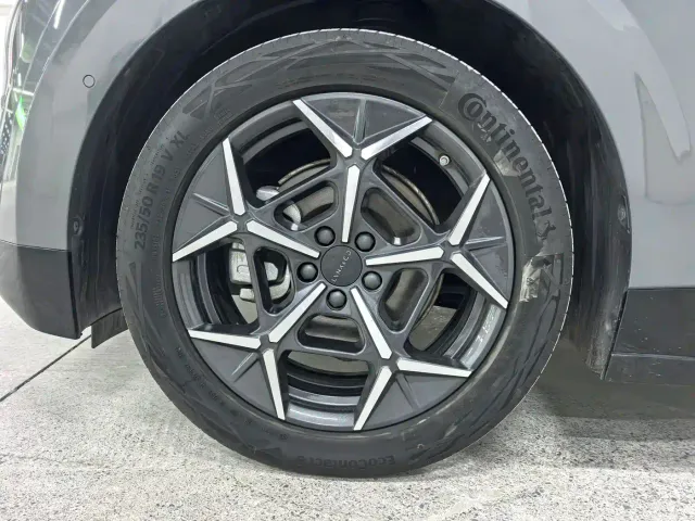 Lynk & Co Z20 — Фото автомобиля 7