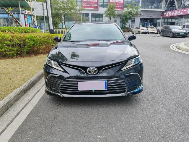 Toyota Camry — Фото автомобиля 2