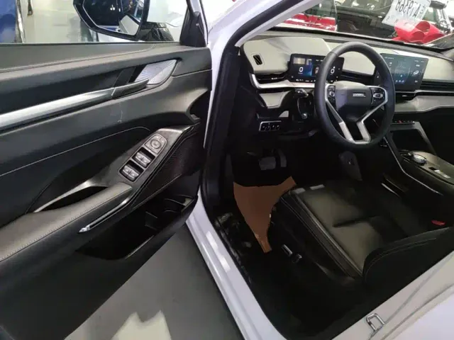 Haval H6 — Фото автомобиля 15