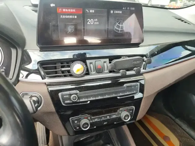 BMW BMW X1 2022 sDrive25Li Leading — Фото автомобиля 9