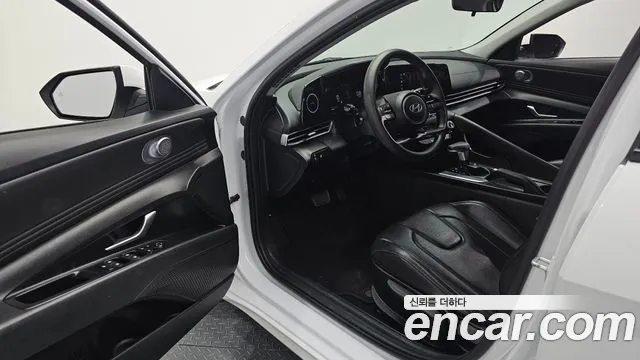 Hyundai Avante — Фото автомобиля 17