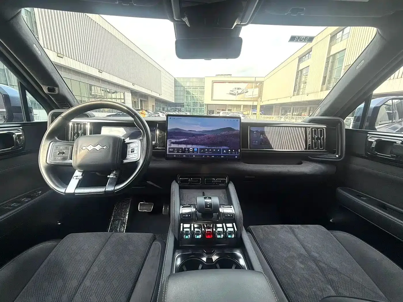 Fang Cheng Bao Leopard 5 2023 Yun Nian Flagship Edition — Фото автомобиля 7