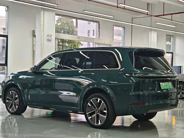 Li Auto L9 — Фото автомобиля 6