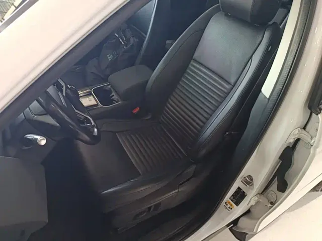 Land Rover Discovery Sport — Фото автомобиля 14