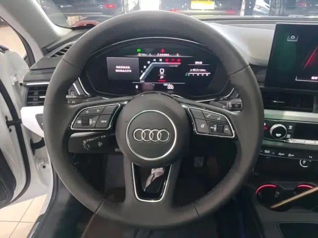 Audi A4L — Фото автомобиля 10