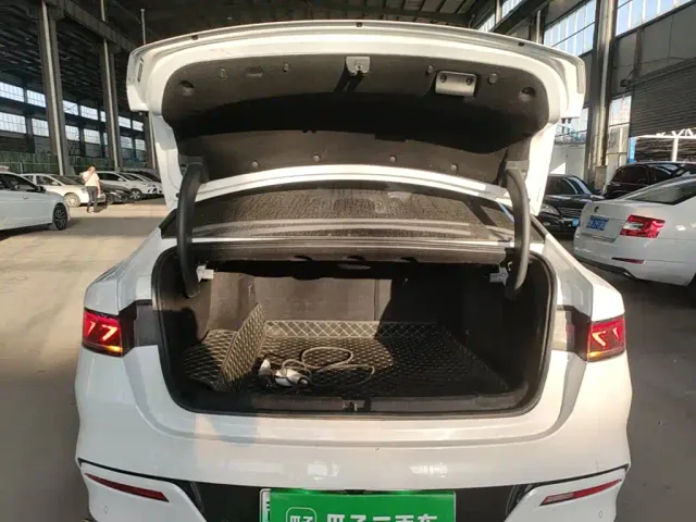 BYD Qin PLUS — Фото автомобиля 18