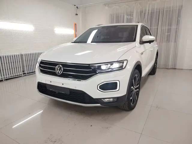 Фотография автомобиля — Volkswagen T-Roc