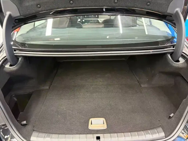 BMW 5 Series — Фото автомобиля 15