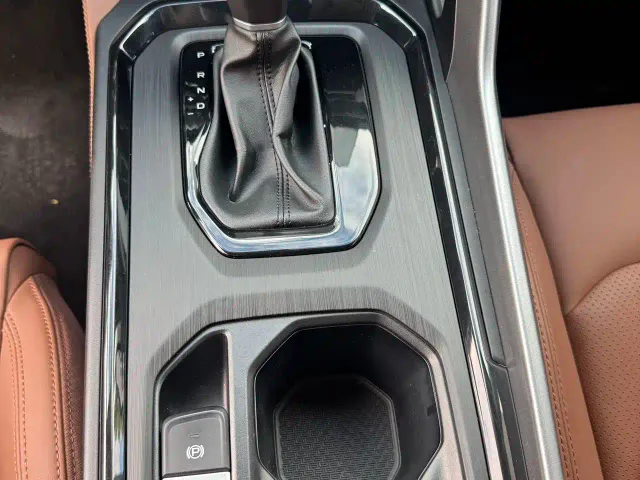 Geely Vision X6 — Фото автомобиля 15