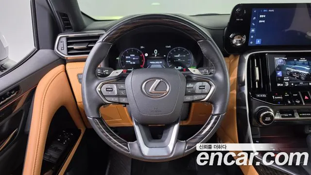Lexus LX 4th Gen — Фото автомобиля 13