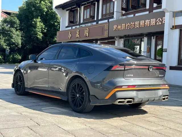 Changan UNI-V — Фото автомобиля 5