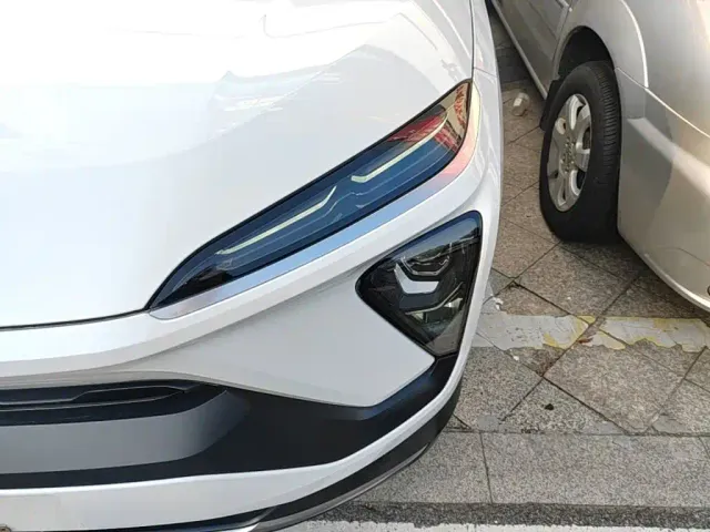 Nio EC6 — Фото автомобиля 23