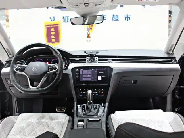 Volkswagen Magotan 2024 2 Million Units Public Sharing Edition 330TSI DSG Luxury — Фото автомобиля 11