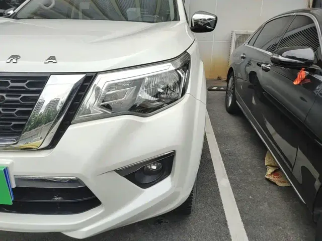 Nissan Terra — Фото автомобиля 23