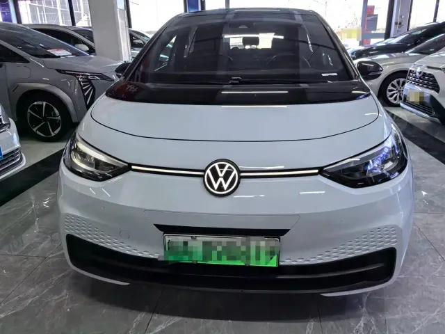 Volkswagen ID.3 — Фото автомобиля 2