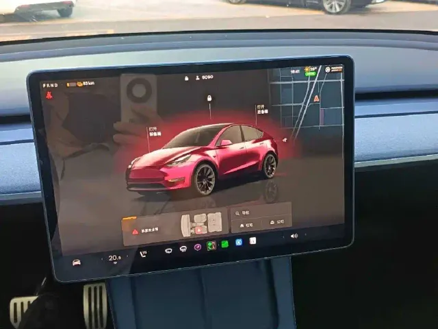Tesla Model Y — Фото автомобиля 7