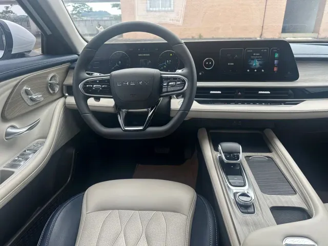 Chery Arrizo 8 — Фото автомобиля 4
