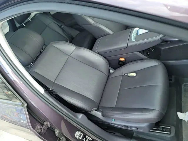 Leapmotor B10 — Фото автомобиля 24