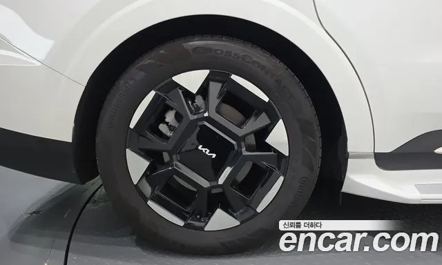 Kia Carnival 4th Gen — Фото автомобиля 5