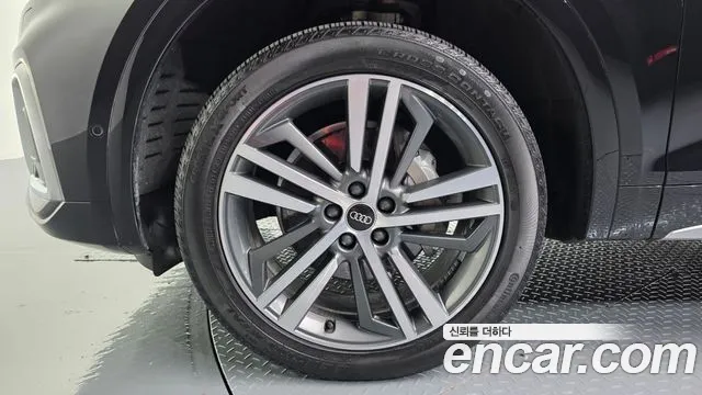Audi Q5 FY — Фото автомобиля 5
