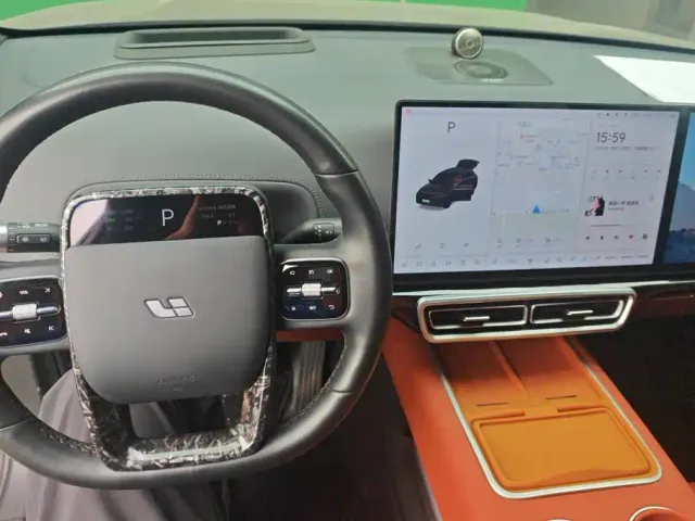 Li Auto L7 — Фото автомобиля 14