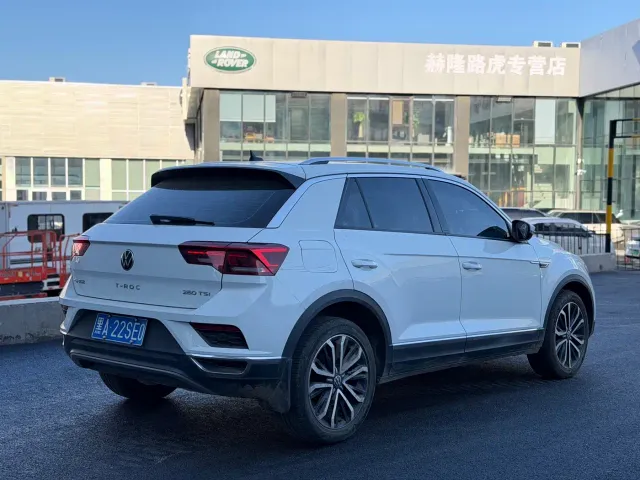Volkswagen T-Roc — Фото автомобиля 6
