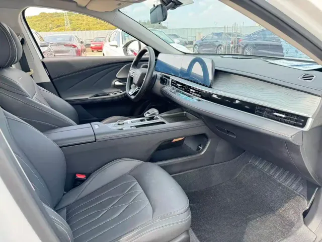 Chery Arrizo 8 — Фото автомобиля 10